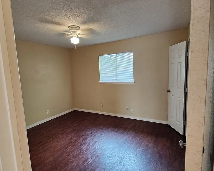 601 Harbour Ave #107 — Photo 5