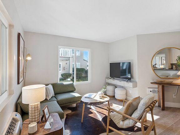 2nd image of 13656 Hilleary Pl #128