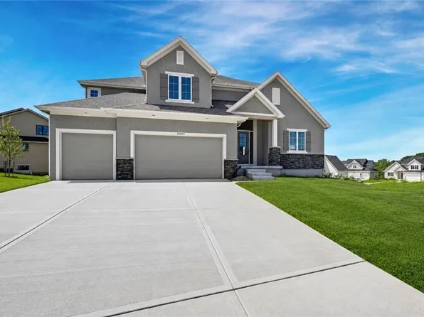 22077 W 99th Ter, Lenexa, KS 66220
