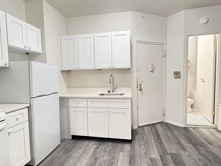 125 Sullivan St #8 — Photo 5