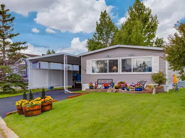 99 Arbour Lake Rd NW #130, Calgary, AB T3G 4E4