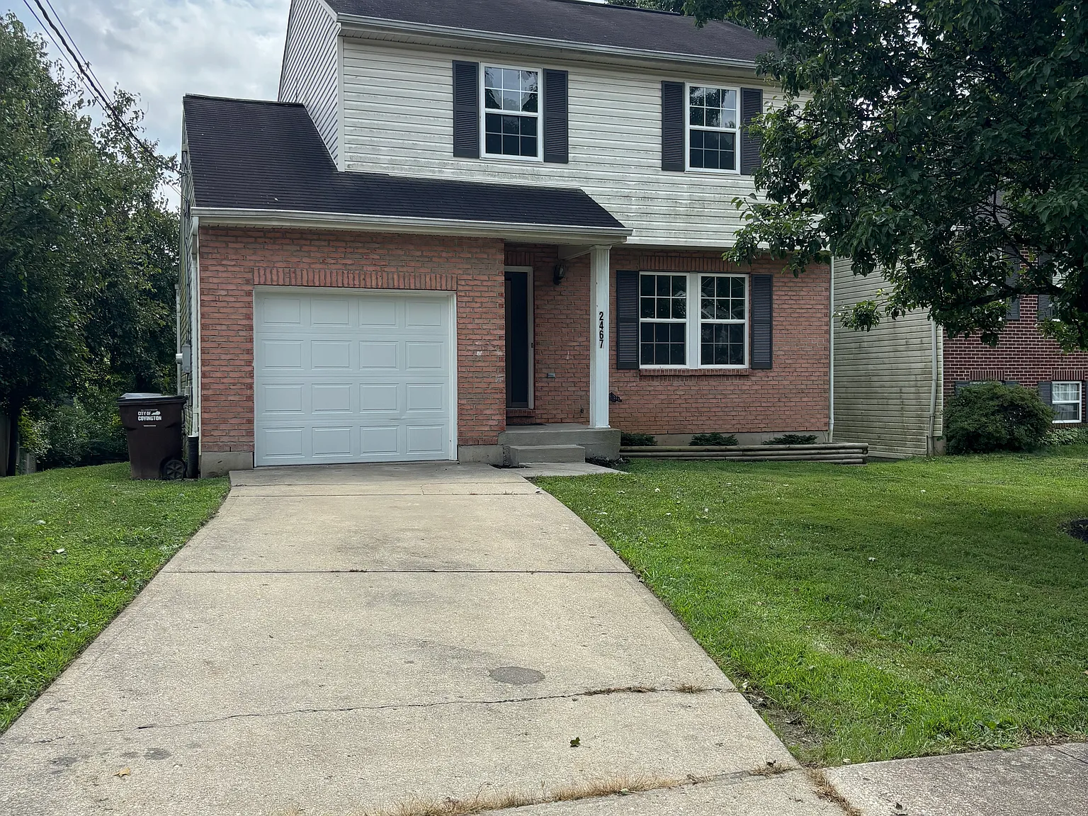 3 bed, 1.5 bath, 1284 sqft, $1,795 — Photo 2