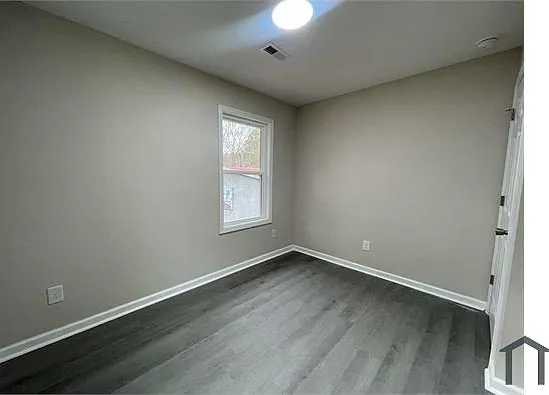 1617 N Main St — Photo 30