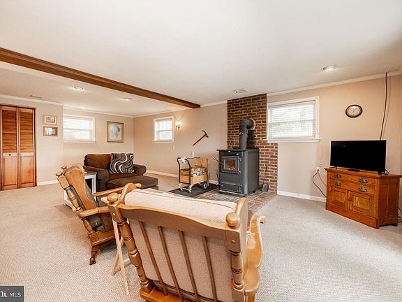 5th image of 797 Ebelhare Rd