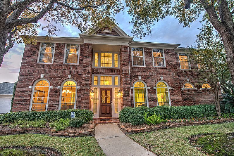1st image of 1906 Stormcroft Cir