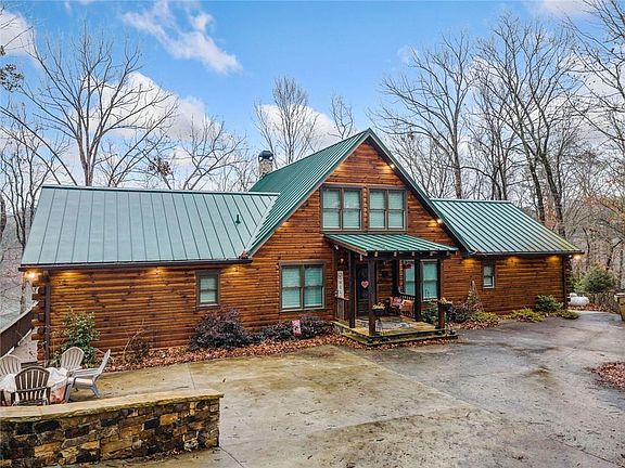 5th image of 5281 Laurel Ln