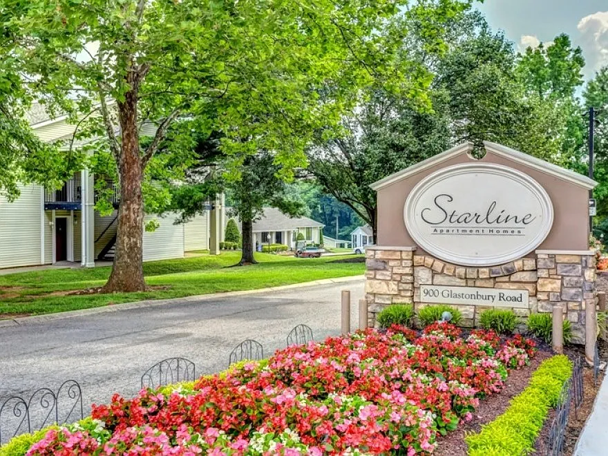Starline Apartments — Photo 2