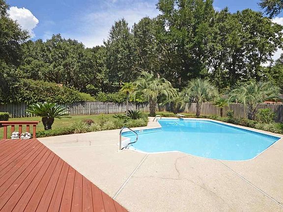 2nd image of 3321 Windy Oaks Dr