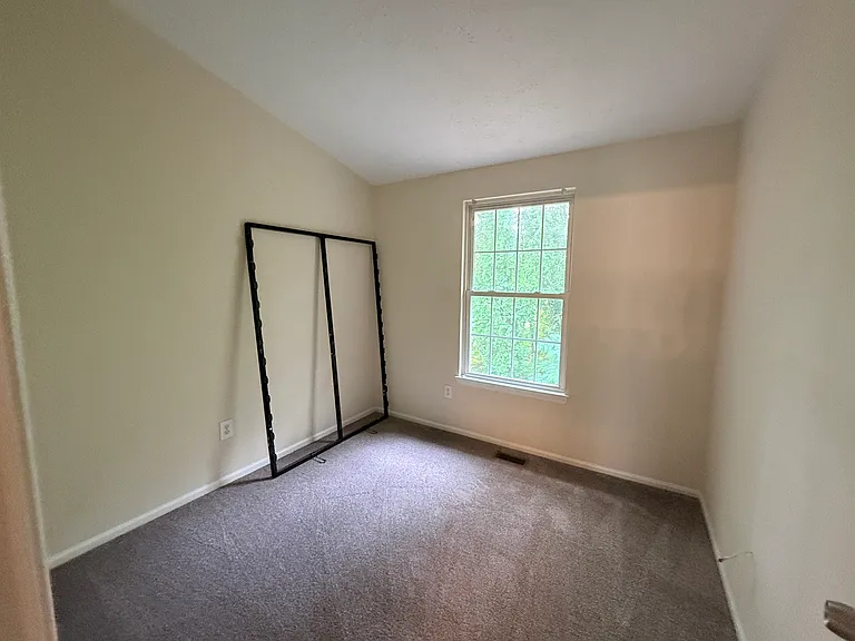 935 Joshua Tree Ct — Photo 12