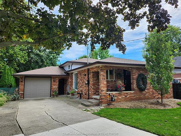 2nd image of 28 Jackson Dr