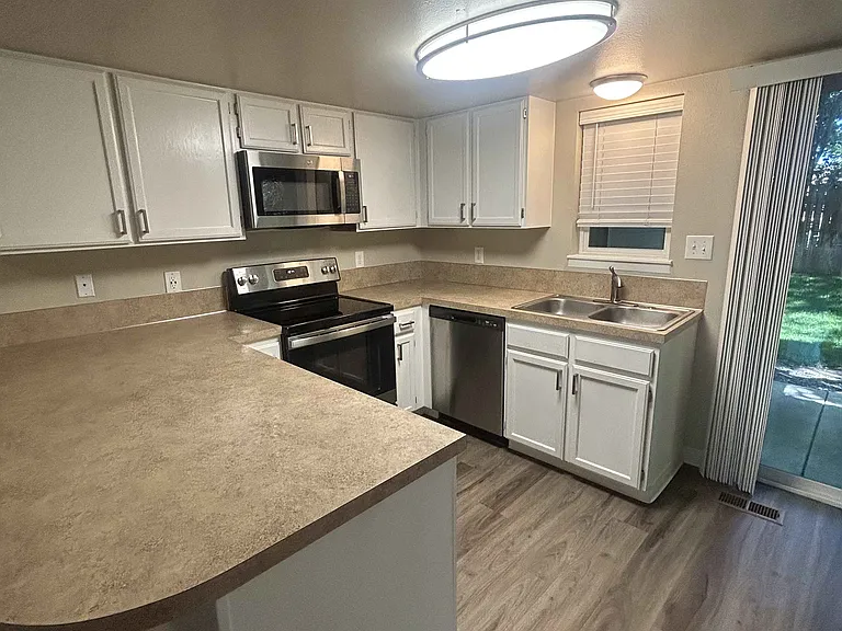 1498 N Hartman St #102 — Photo 13