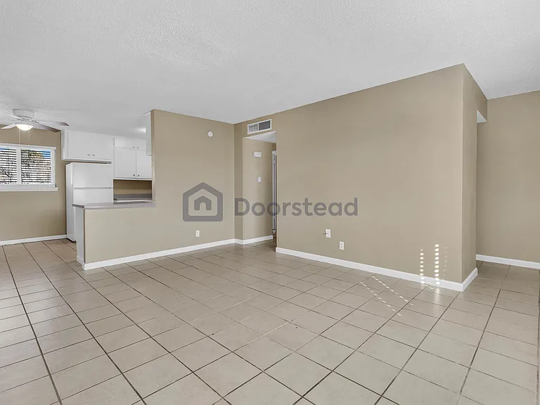 9400 Montrose Ct #27 — Photo 8