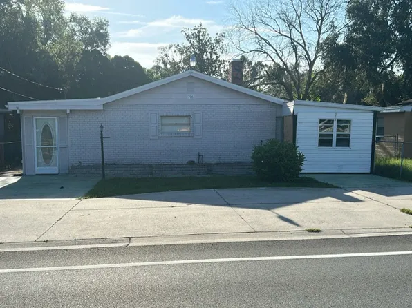 796 Berkley Rd, Auburndale, FL 33823