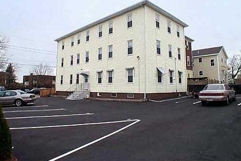 1st image of 110 Gesler St #1