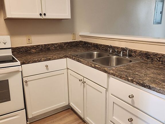 4th image of 1105 N 40th St