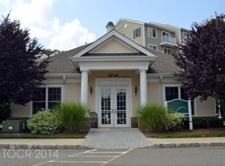 9 Goffle Brook Ct #205, Hawthorne, NJ 07506