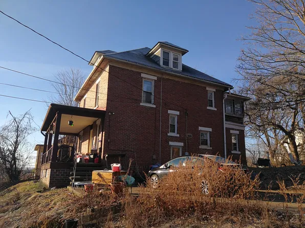 47 Mound St, Athens, OH 45701