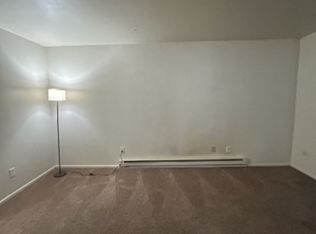 5043 15th Ave NE #1001, Seattle, WA 98105