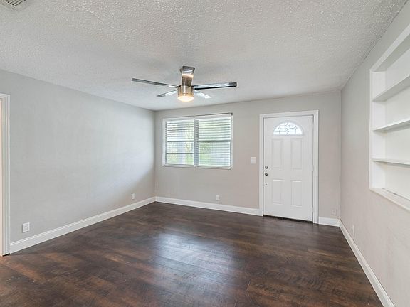 5th image of 4522 Highland Ct