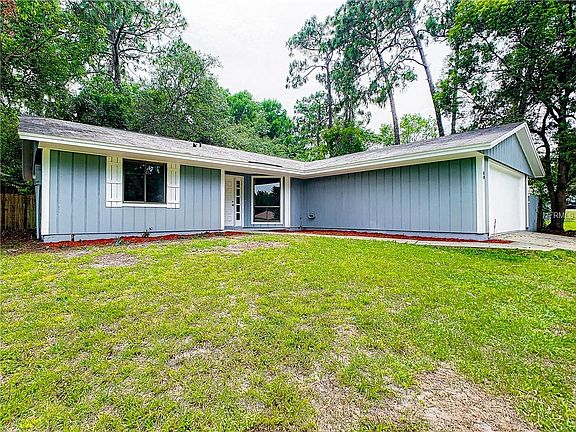 3rd image of 807 Woodstream Ln