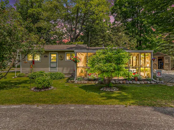 1615 S Park Blvd, Lake City, MI 49651