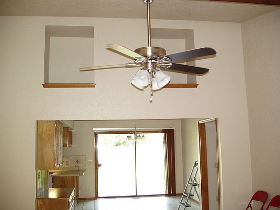 3rd image of 11608 Cedar Valley Dr