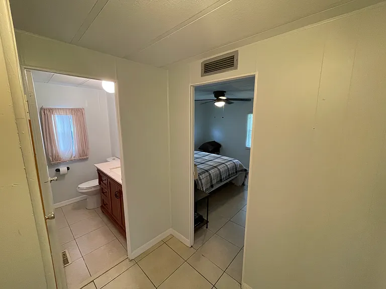 7036 SE Amendment St — Photo 10