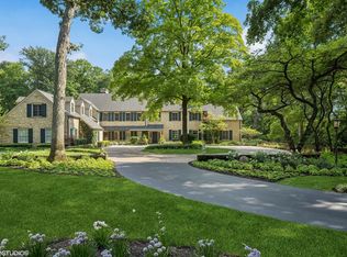 875 Country Club Rd, St Charles, IL 60174