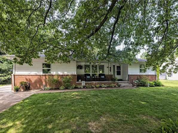 2524 Saltsman Rd, Erie, PA 16510