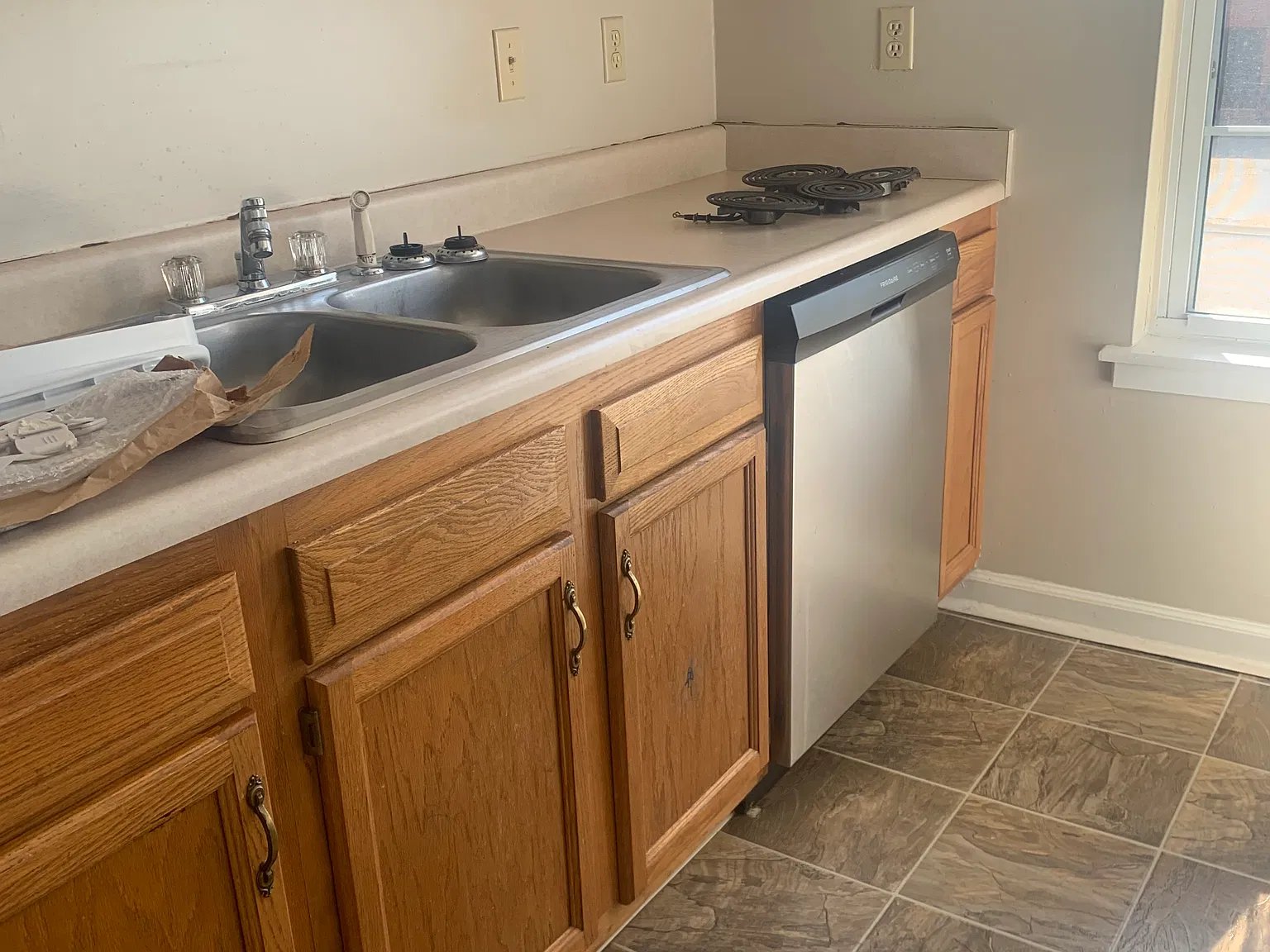 2 bed, 900 sqft, $995 — Photo 4