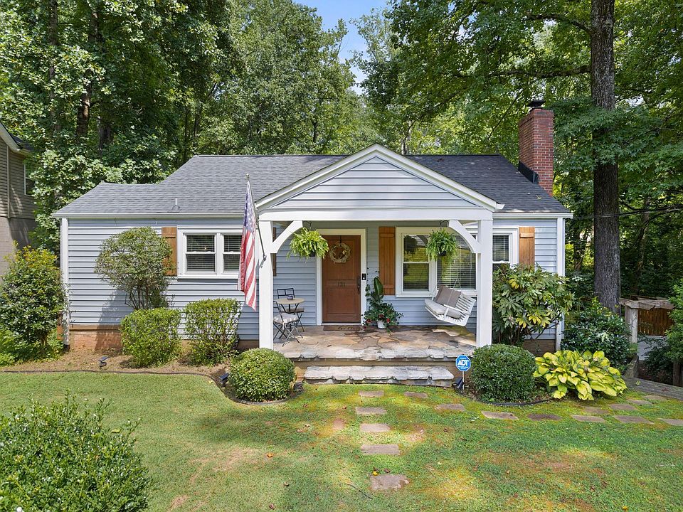 1st image of 131 Wilshire Dr