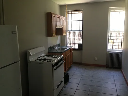 Rented by Blue Egg Realty Corp | media 10