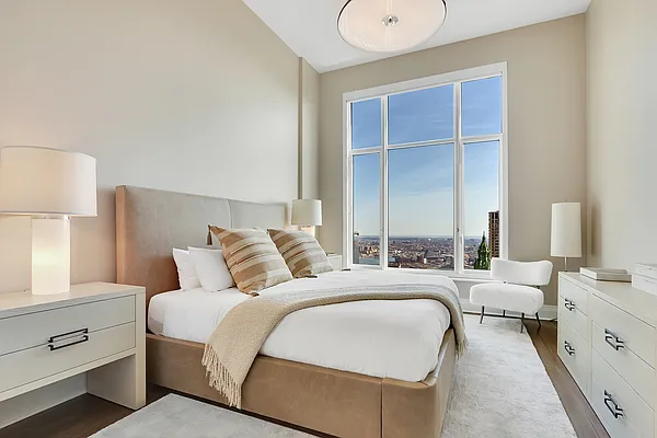 Sold by Compass | media 17
