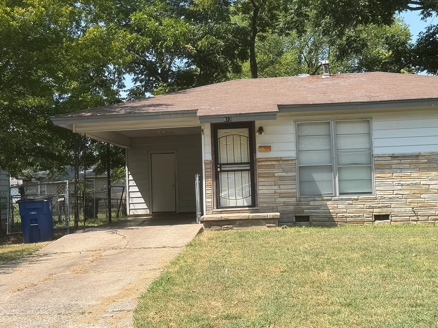 2 bed, 810 sqft, $825 — Photo 3