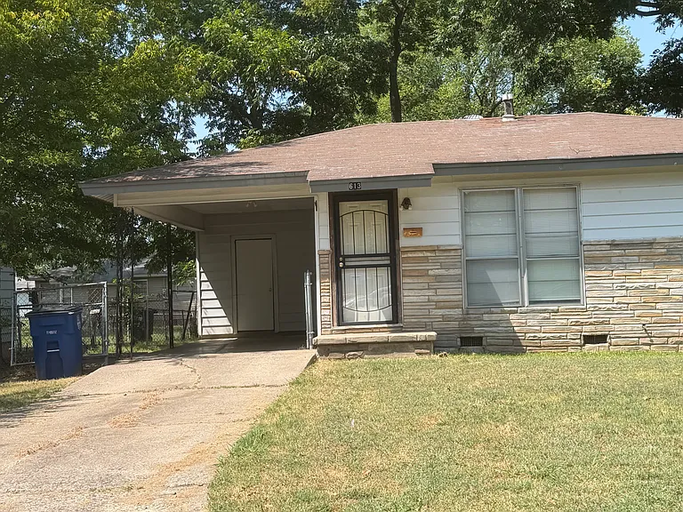 613 Ellen Dr — Photo 3