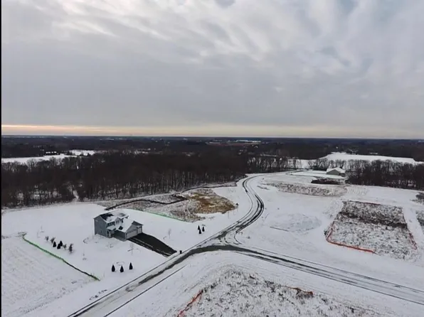 7518 255th St, Wyoming, MN 55092