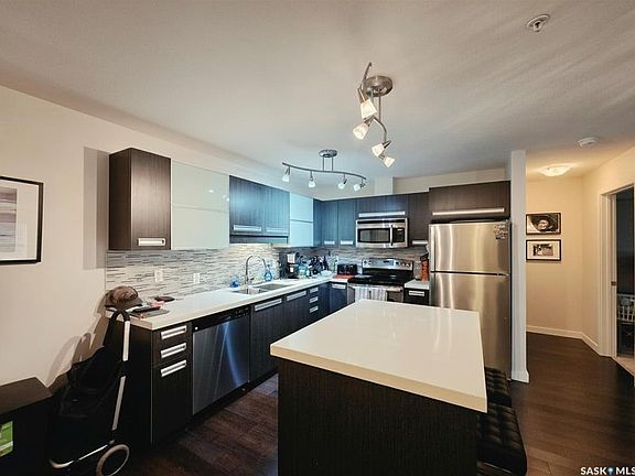 2nd image of UNIT 216-211 Ledingham STREET