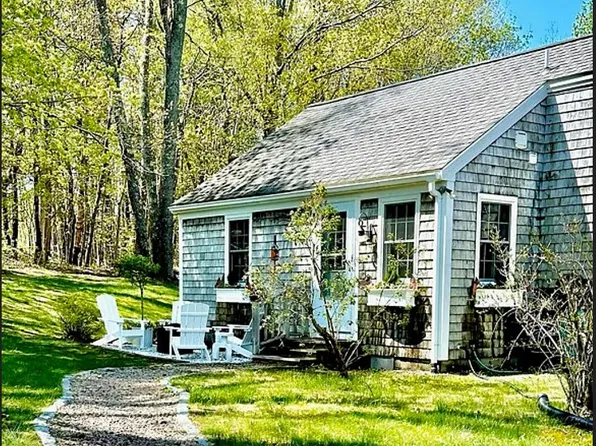 34 High St #1, Kennebunk, ME 04043
