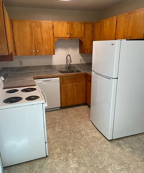 9023 NE Oregon St — Photo 6