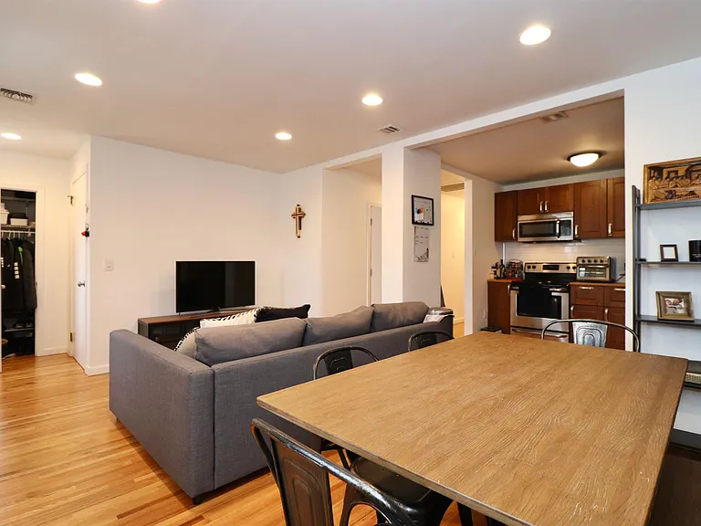206 Beacon Ave #2 — Photo 5