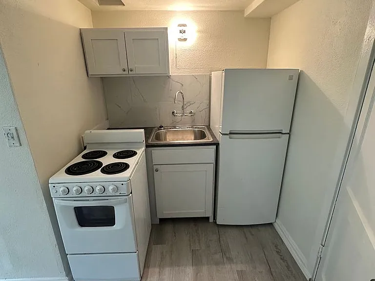 2123 Lauula St #2 — Photo 3