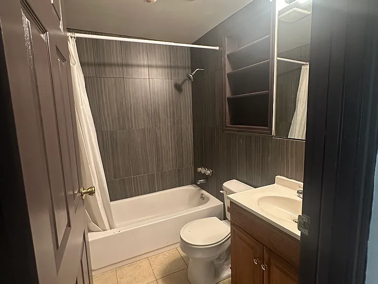 8807 E 47th St — Photo 14