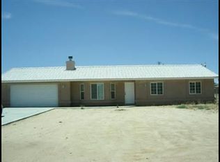 12814 Lakota Rd, Apple Valley, CA 92308