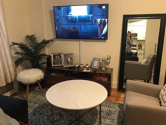 Rented by Guidance Realty Corp. | media 9