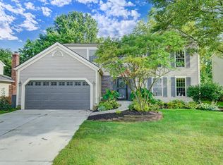 330 Green Meadows Dr W, Powell, OH