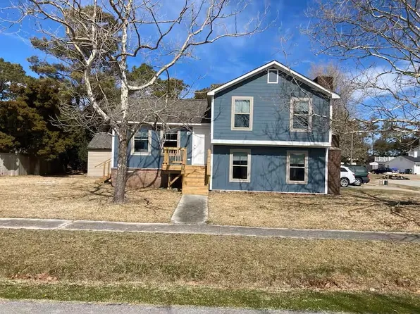 134 Charles St, Beaufort, NC 28516
