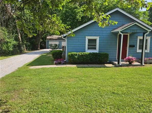 1003 Pinkston St, Grandview, MO 64030