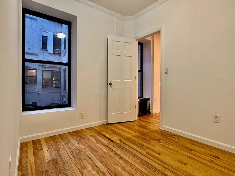 299 E 8th St #1 — Photo 8