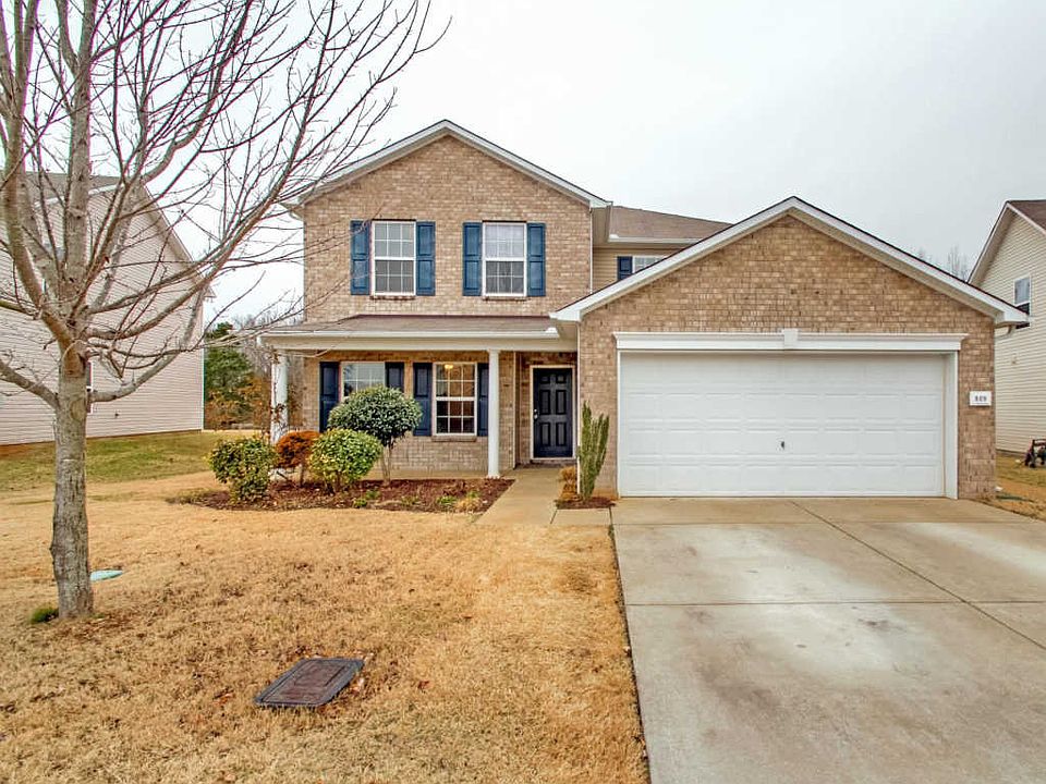 1st image of 809 Creek Oak Dr