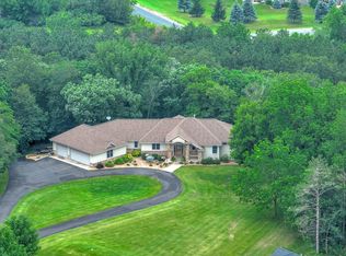 428 Windy Hill Rd, Hudson, WI 54016